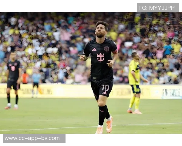 38岁梅西三场比赛斩获五球五助攻荣膺美职联十月最佳球员称号