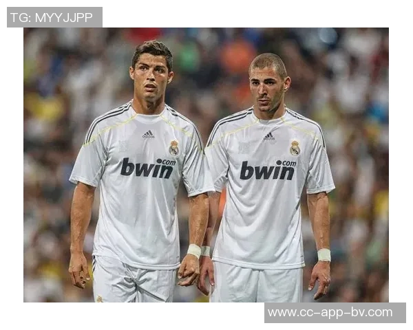 环足奖年度最佳中东球员候选人揭晓C罗本泽马马赫雷斯多萨里争夺荣誉