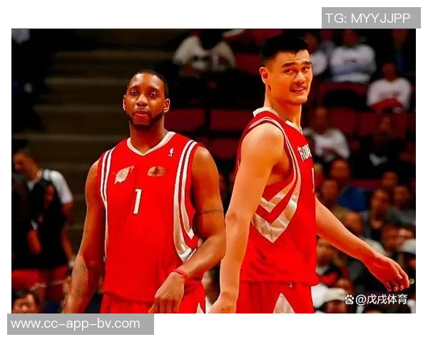 姚明奥尼尔韦德卡特齐聚中国赛现场引发球迷热议