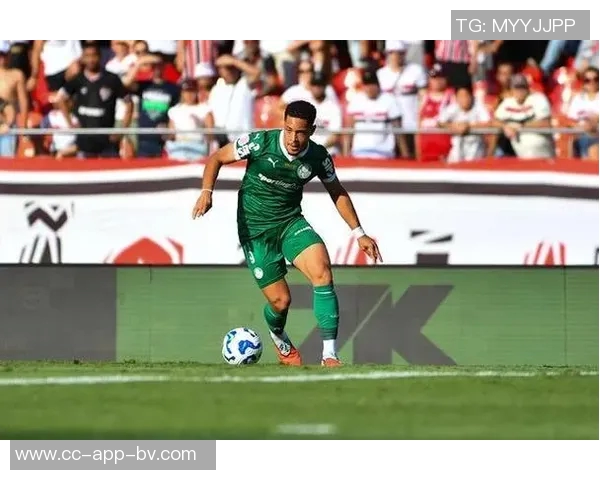 巴媒报道罗克因发布恐同言论被起诉或面临5到10场禁赛处罚